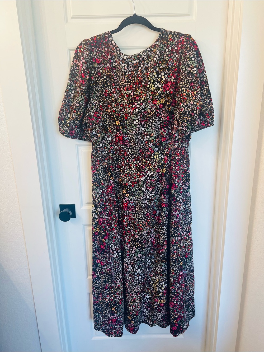 GAP NWT Black Maxi Dress with Pink, Yellow, White and Green Floral Print - Picture 4 of 5